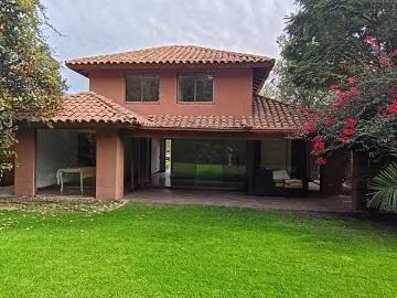 CASA FAMILIAR EN CONDOMINIO, CHAMISERO CHICUREO