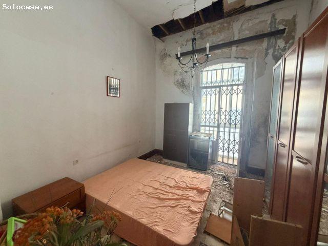 CASA FAMILIAR PARA REFORMAR
