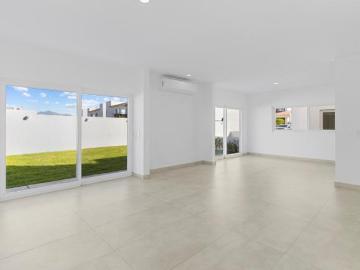 Casa Flamingos Club Residencial