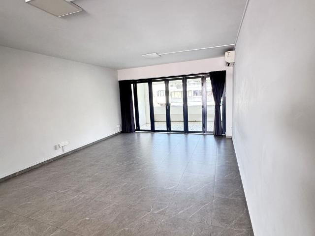 Casa Flora D16, Condominium
