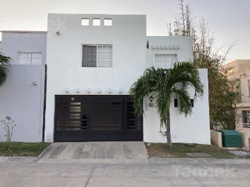 Casa Fraccionamiento Villas N?utico