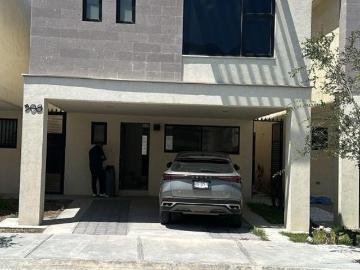 Casa Fraccionamiento Ferrara Residencial