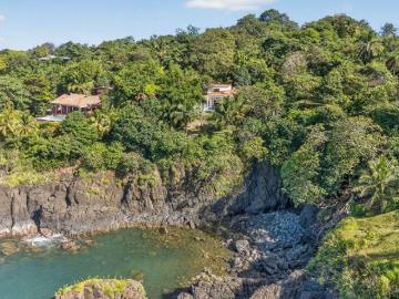 Casa Frente Al Mar Con Piscina En Mata Oscura, Veraguas