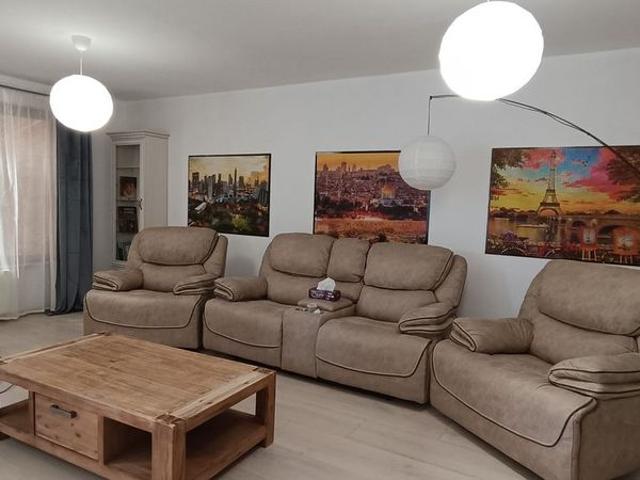 Casa frumoasa Livezeni, 220 mp, 4 camere, 870 mp teren