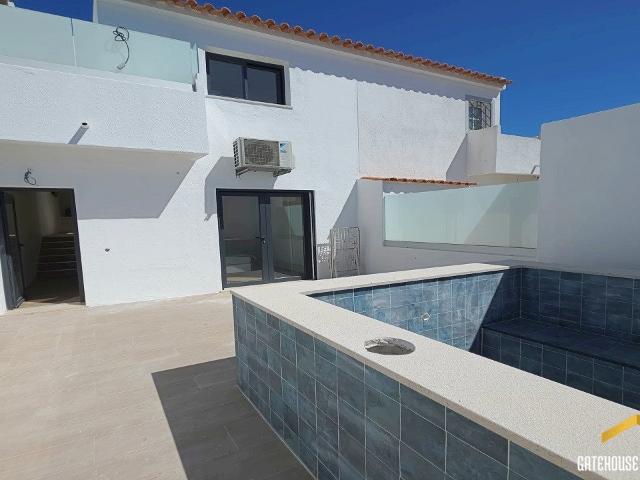 Casa geminada com 3 quartos, escritório, para venda em Alman. 108m² Almancil