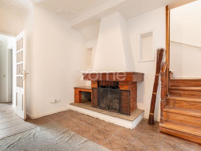 Casa geminada de 3 quartos com porão de 1 quarto – Perafita