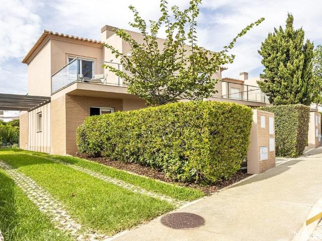 Casa geminada de 3 quartos com piscina partilhada em Carvoei. 100m² Lagoa e Carvoeiro