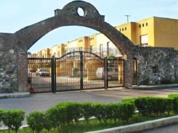 CASA GRANDE ALBERCA Y VIGILANCIA PASEOS DE TEZOYUCA CERCA DEL TEC