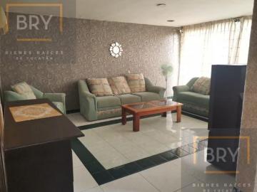 Casa grande en venta o renta, en esquina, en Fracc. San Miguel