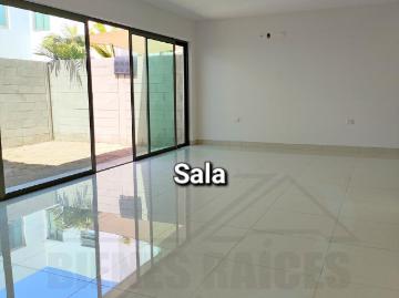 Casa grande en Privada Portalegre