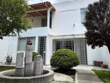 CASA HABITACION