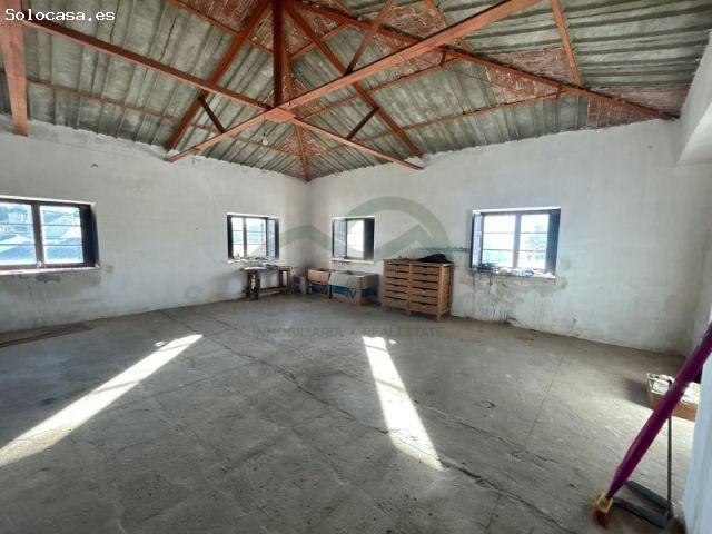 Casa Histórica con Patio Florido y Apartamento Independiente