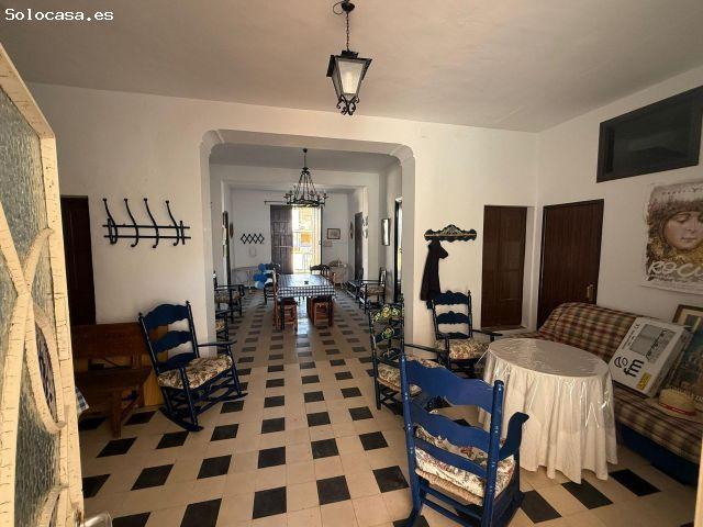 Casa Histórica en el Centro de la Aldea del Rocío Huelva