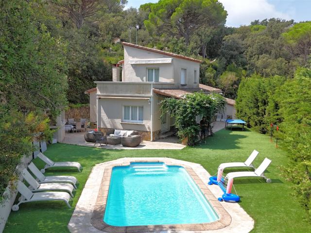 Casa ideal en la Costa Brava con licencia turística, 271m² Calonge