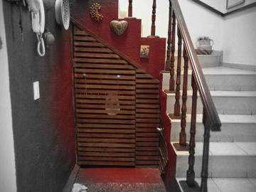 Casa. Iluminada. Calle privada. Centros comerciales y escuelas cercanas