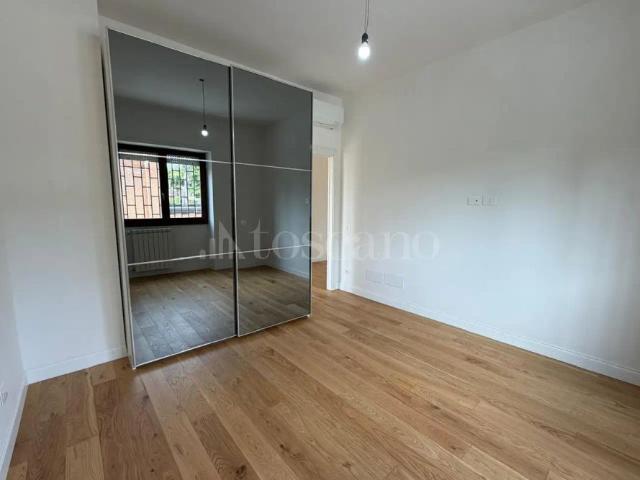 Casa in affitto Via Prassitele, Roma rif. 28/2026