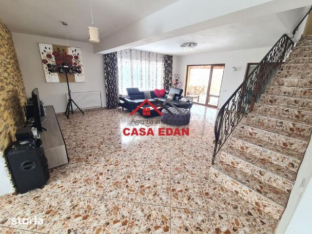 Casa in Campina 1000e