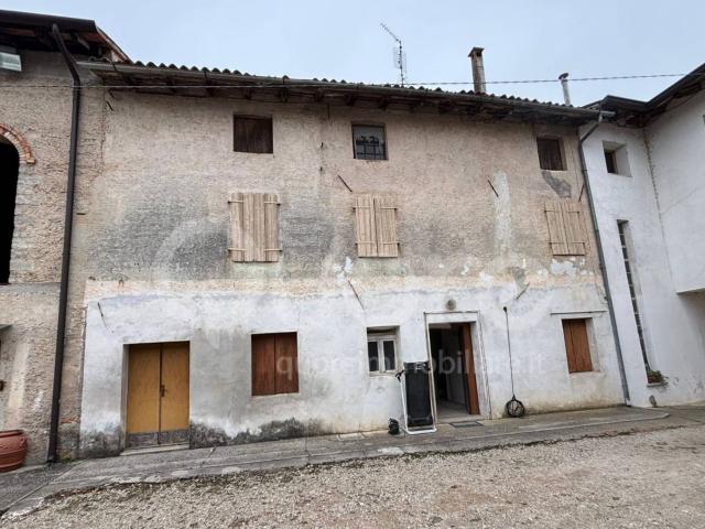 Casa in linea in vendita a Lestizza, Nespoledo