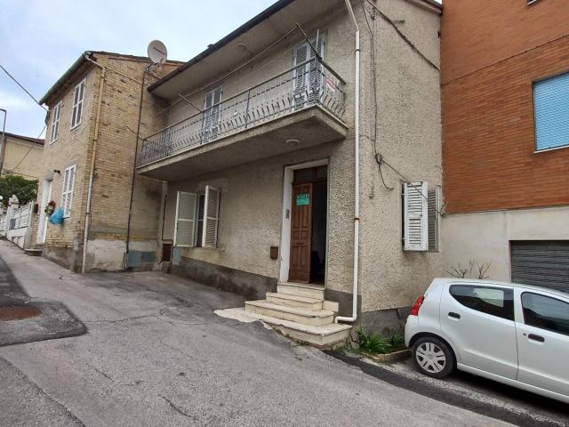 CASA in vendita a Massa Fermana