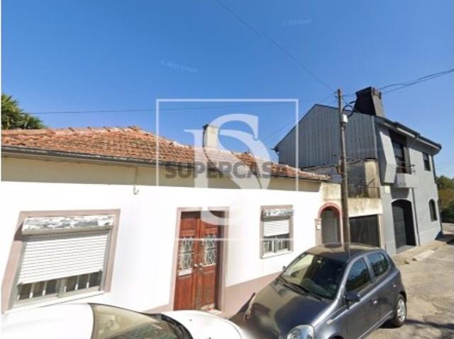 Casa Independente T1 Nova Areosa Porto