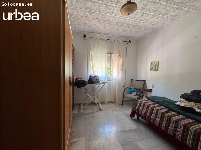Casa independiente con amplia parcela en Carretera de Álora – Churriana