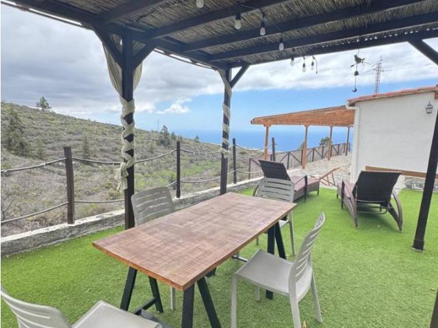 Casa independiente con jacuzzi y vistas panorámicas en Chiguergue, Guía de Isora | Alquiler de temporada