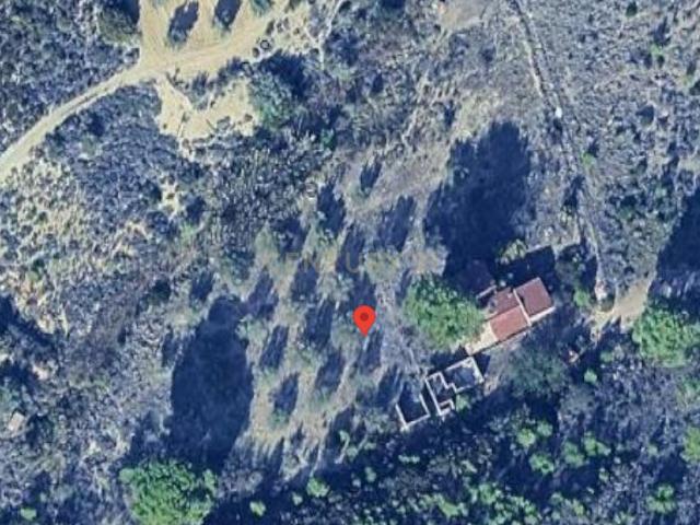 Casa Independiente con Parcela Rústica de 3.340 m² en Alborache | Gran Potencial de Reforma