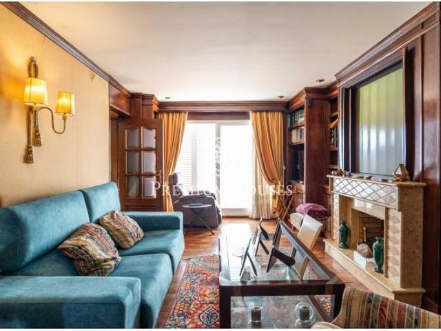 Casa independiente con piscina y jardín en Vallpineda