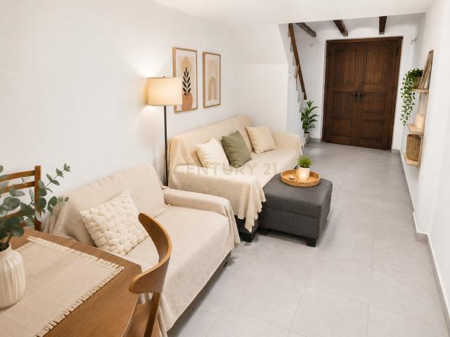 Casa independiente con terraza en Alberic: disfruta de tu propio espacio
