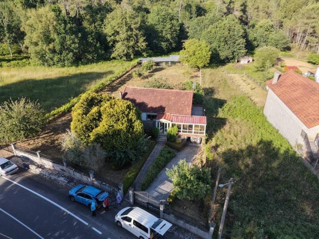 Casa independiente con terreno de 1.760 m²