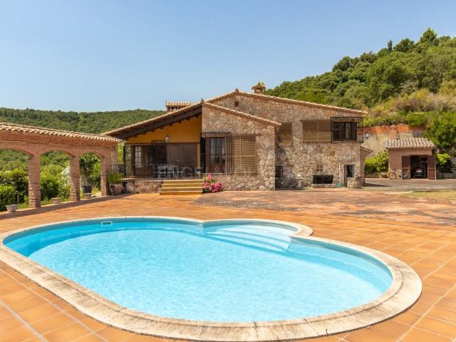 Casa independiente con vistas panorámicas 340m² Santa Cristina d'Aro