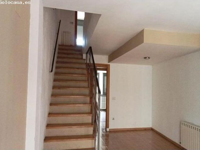 Casa Independiente a tres alturas en Canonja, Tarragona