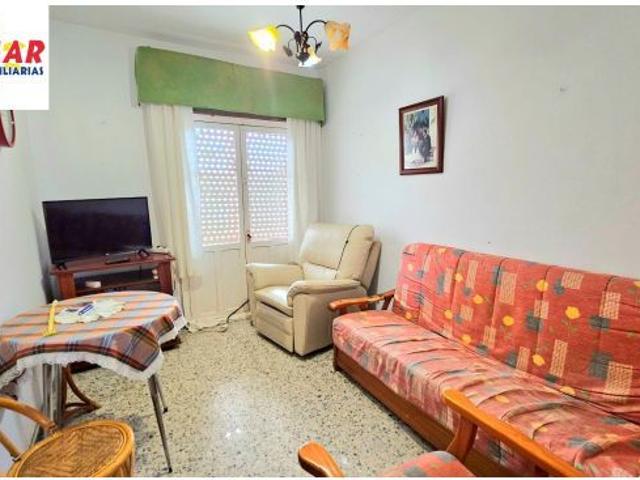 CASA INDEPENDIENTE DE 7 DORMITORIOS ZONA CENTRO ESTE
