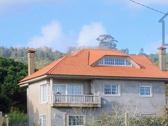 Casa independiente en A Guarda con vistas al Miño y al Monte Santa Tecla