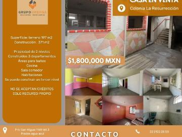 Casa independiente en venta en La Resurrección, Puebla Amplia propiedad con 4 recámaras