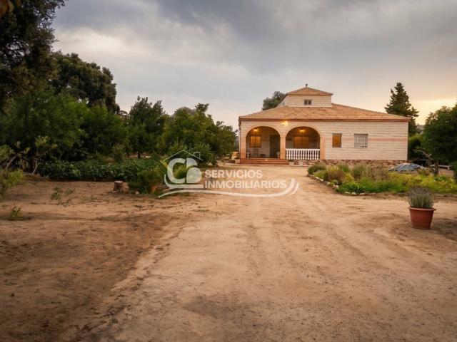 Casa independiente en venta en Llanos De La Encina