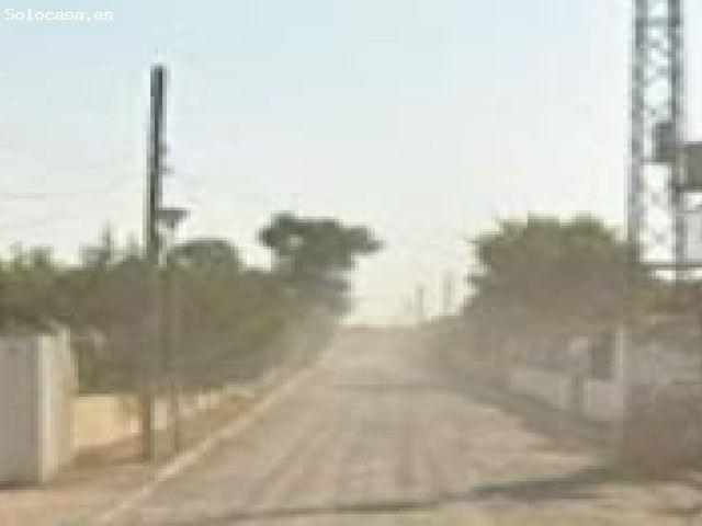 CASA INDEPENIENTE OCUPADA A LA VENTA EN URB. LOS NIETOS CARMONA