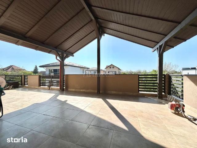 Casa individuala Odaile Otopeni 8 camere 4 bai 474mp 903mp t