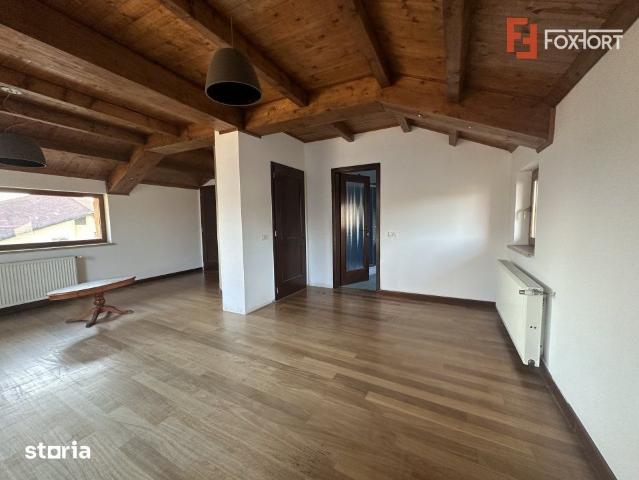 Casa individuala cu 10 camere si piscina, in Dumbravita ID C5624