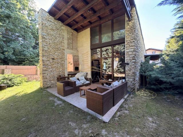 Casa individuala cu 3 camere in Faget Confort, intimitate și liniște