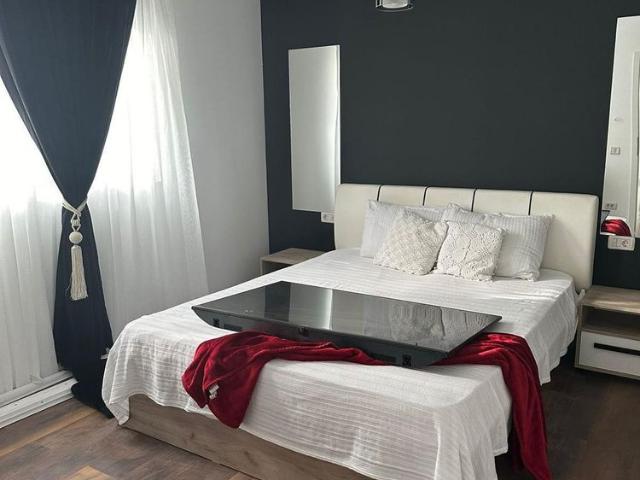 Casa individuala cu 4 camere, teren 1200mp, Tarlungeni
