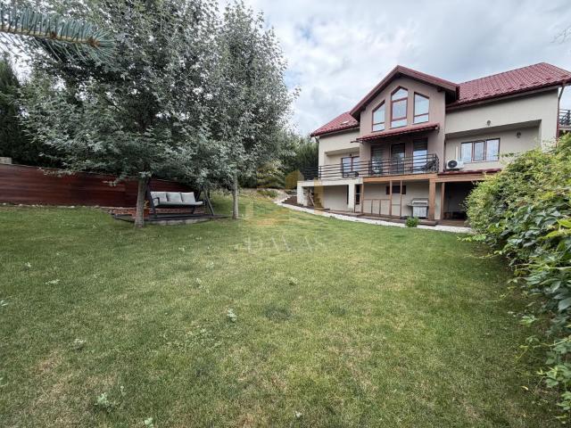 Casa individuala cu 5 camere | Europa | Teren 850 mp