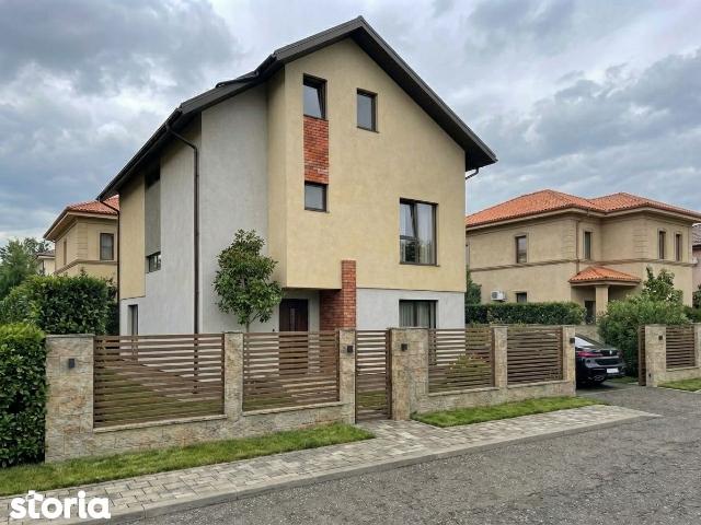 Casa individuala cu 5 camere. Teren 320 mp