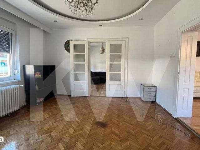 Casa individuala de inchiriat – 4 camere, curte si terasa – Terezi