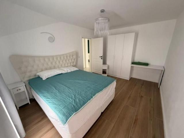Casa individuala de inchiriat, 4 dormitoare, 200 mp utili, Gheorghe Doja