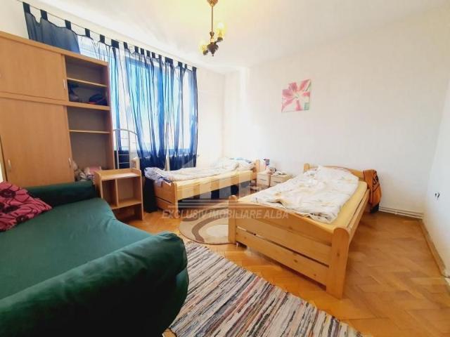 Casa individuala | De inchiriat | 250 mp | 7 camere | Cetate