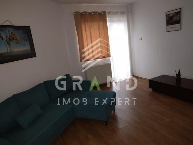 Casa individuala de inchiriat | 3 camere | Curte | Terasa | Garaj | Gazon | Jucu
