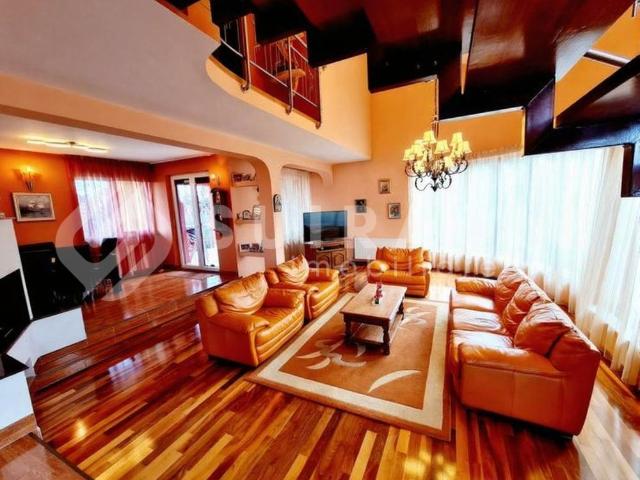 Casa individuala de 180 mp cu curte de 650 mp, gratar cartier Europa