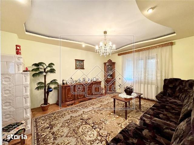 Casa individuala in Rasinari liniste, aer curat si farmec autentic
