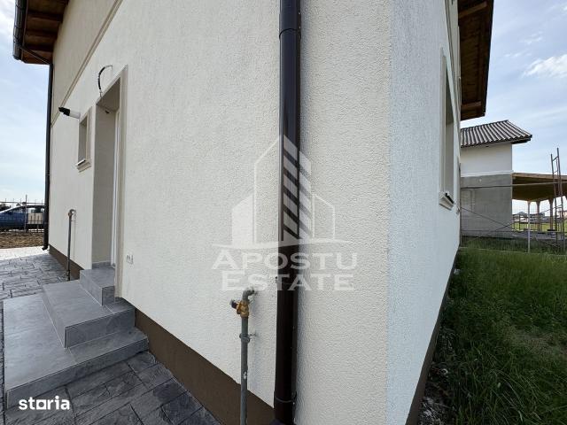 Casa individuala 4 camere de vanzare in Mosnita Noua | 600 mp teren